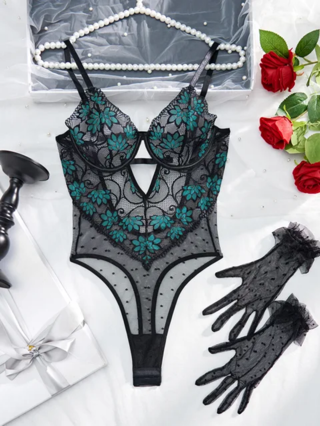 Luna Lace Bodysuit