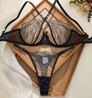 Lingerie set